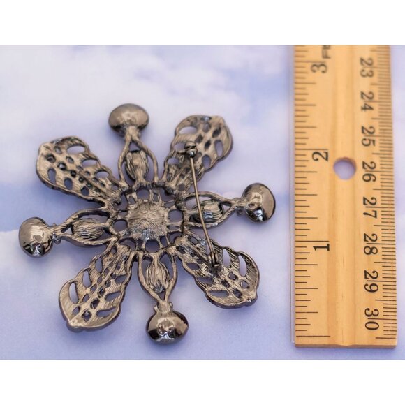 Vintage Avant Garde Floral Rhinestone Silver Tone Brooch - S14 - Picture 2 of 2